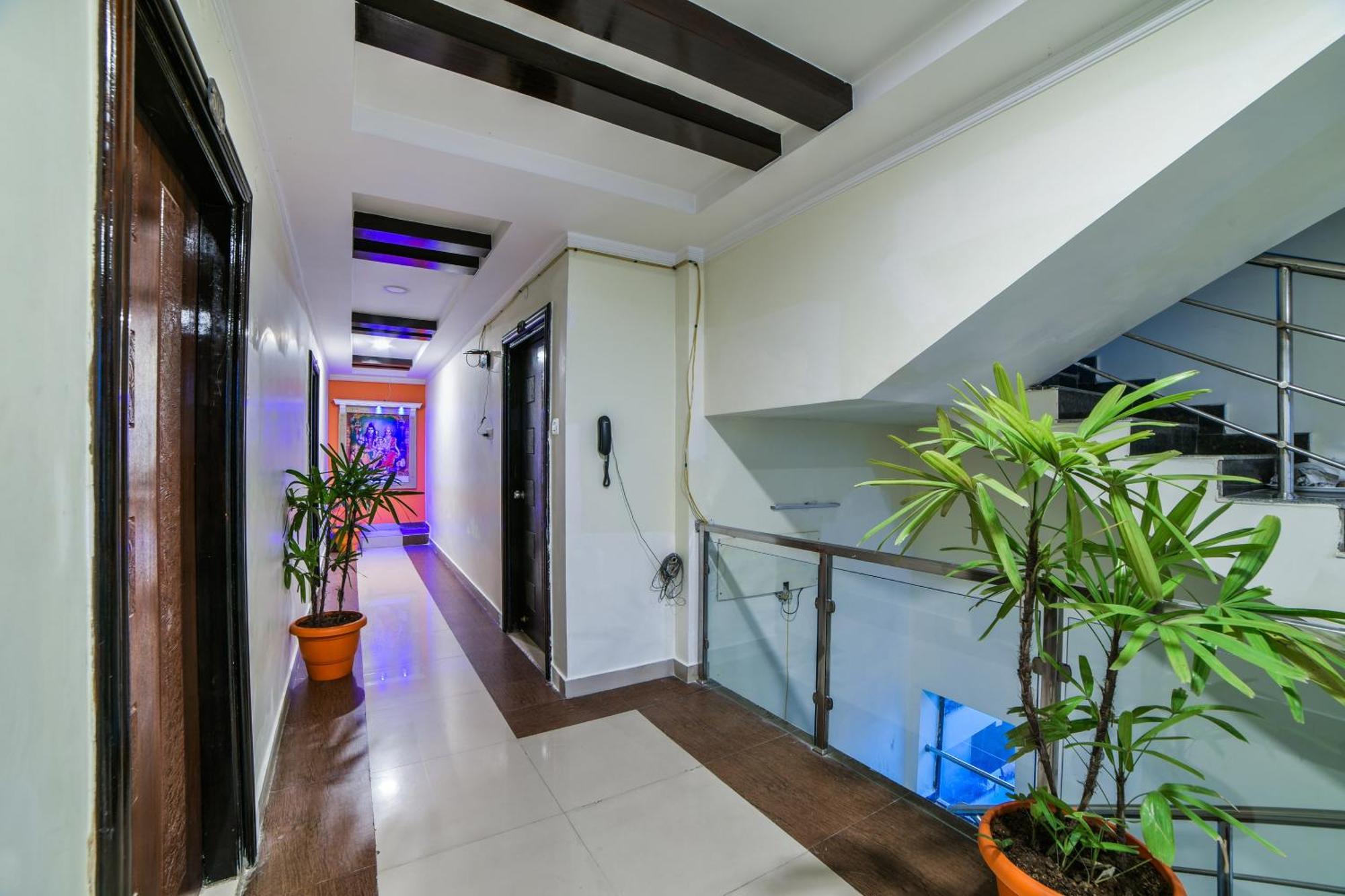Oyo Surya Teja Residency Hotel Khammam Exterior photo